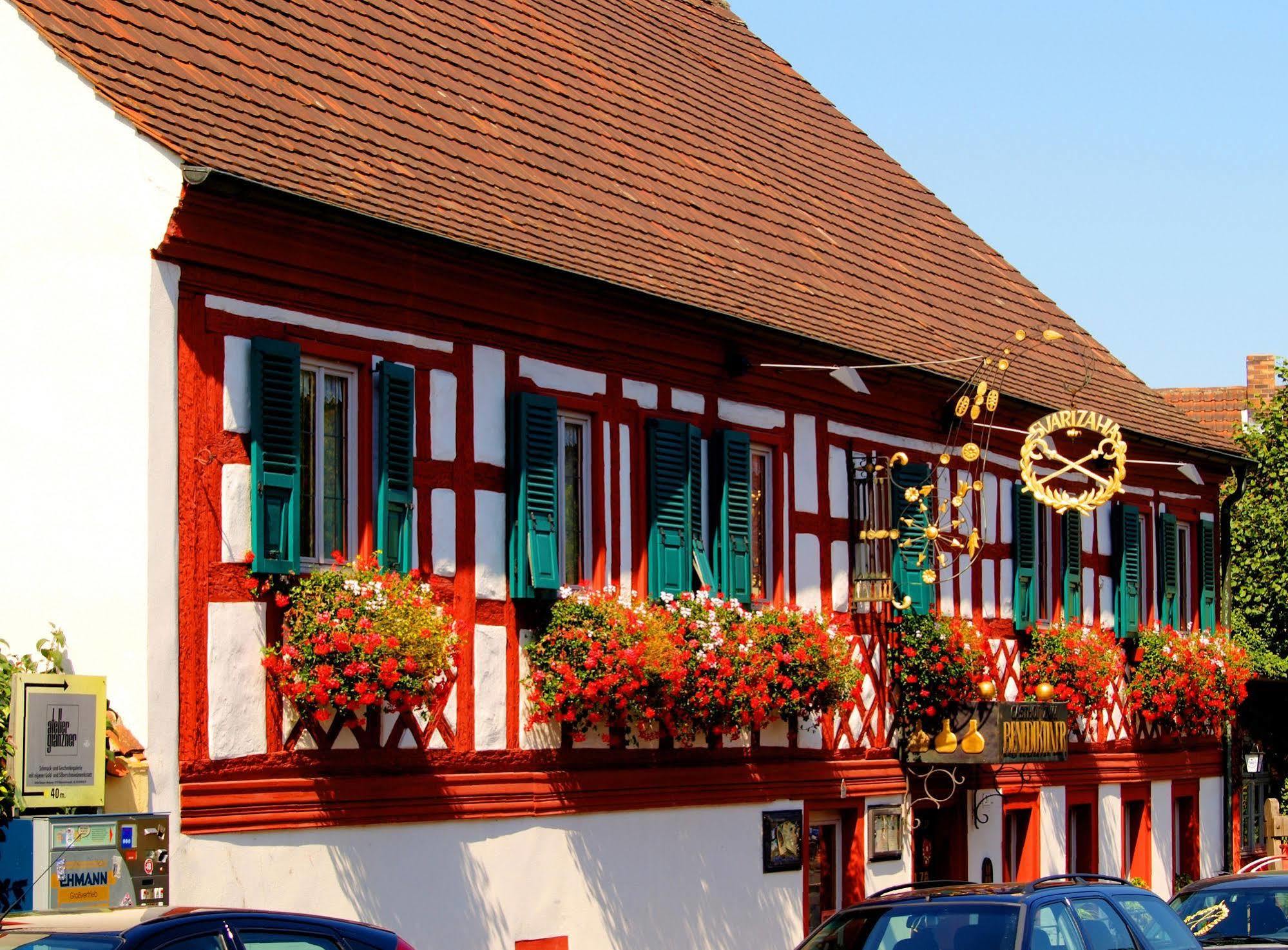 Flair-hotel Zum Benediktiner 3*